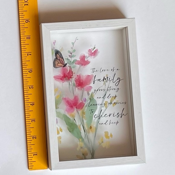 Framed Painting on Glass Wall Hanging - Family and Cherished Memories - Picture 5 of 7